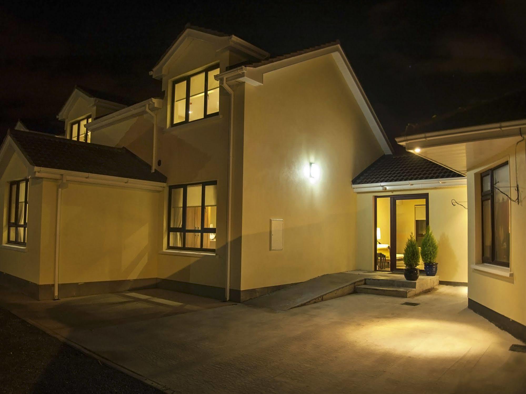 شقة Hillview Self Catering Lusk المظهر الخارجي الصورة